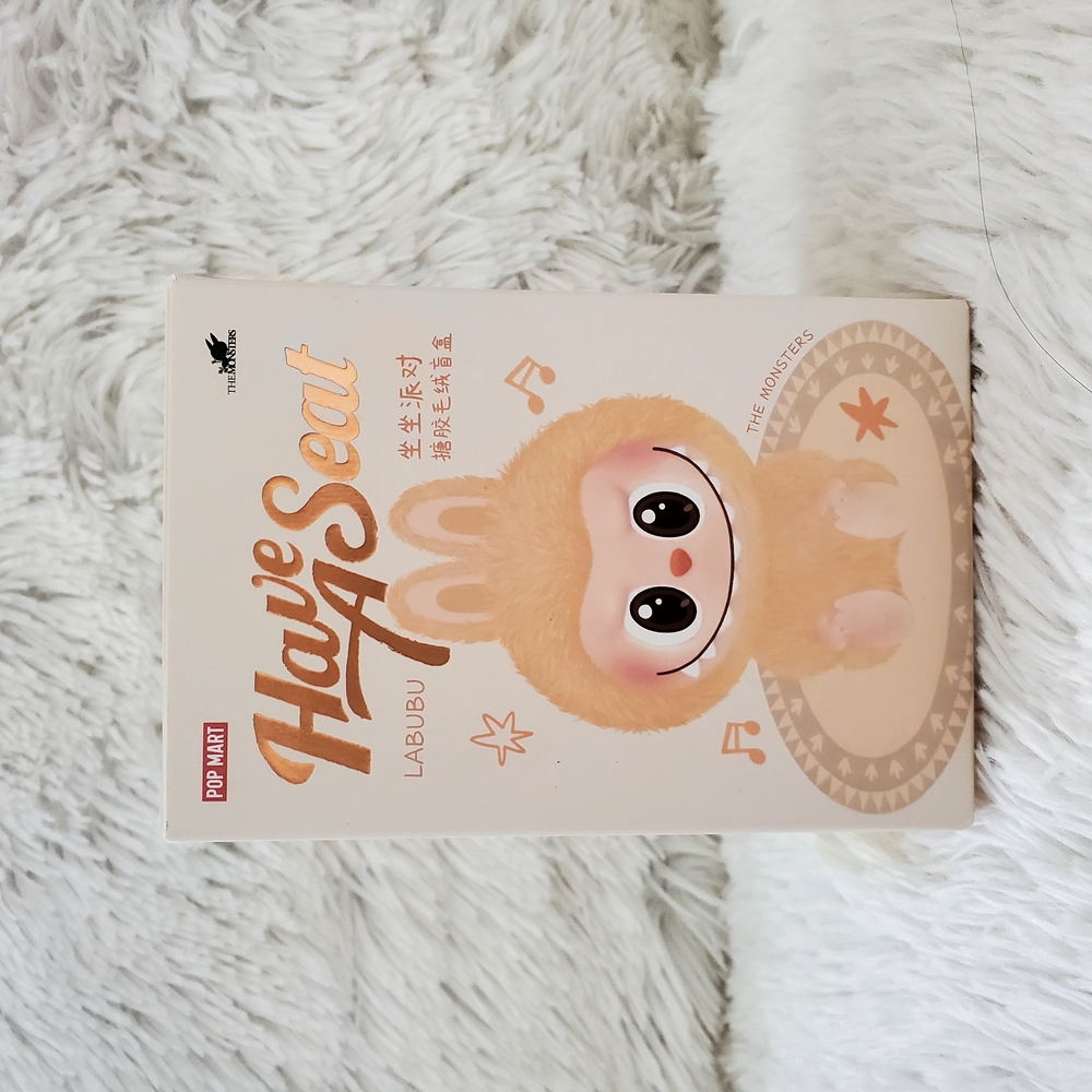 ❌❌❌SOLD❌❌❌ Labubu Have A Seat - ZIZI